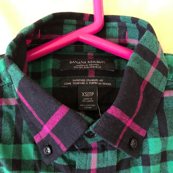 Banana Republic Men's Organic Flannel Shirt - Picture 5 of 5